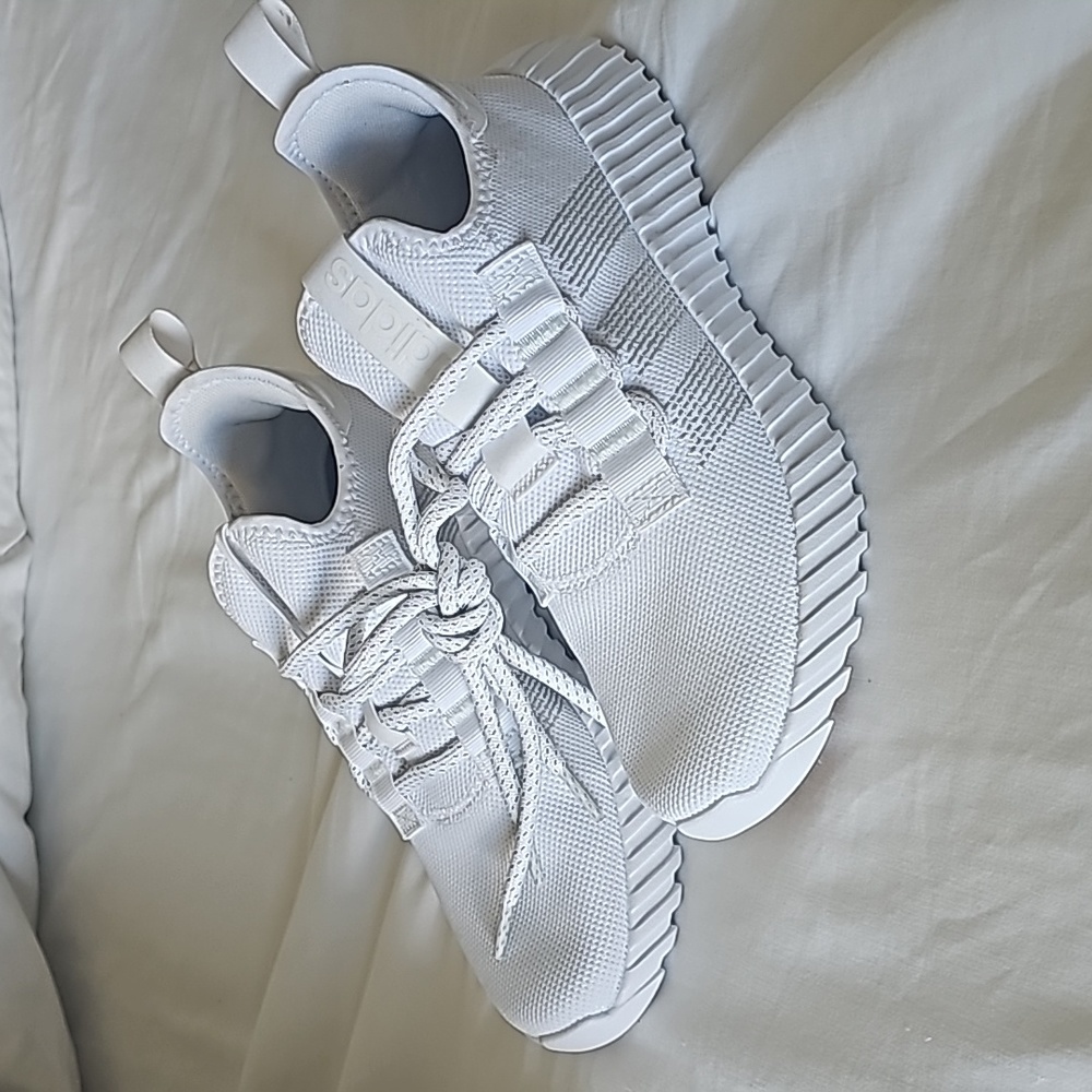 LIKE NEW | Adidas Kaptir Flow Running Sneaker | White | Size 7
